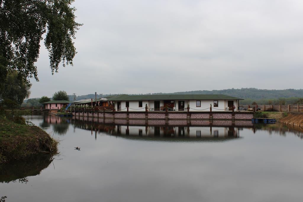 Marine Závlahy Daire Hrdejovice Dış mekan fotoğraf